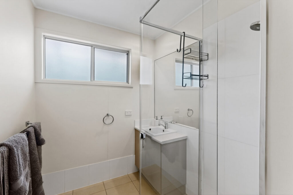 5 EDNA Street, Currimundi, QLD 4551 AUS