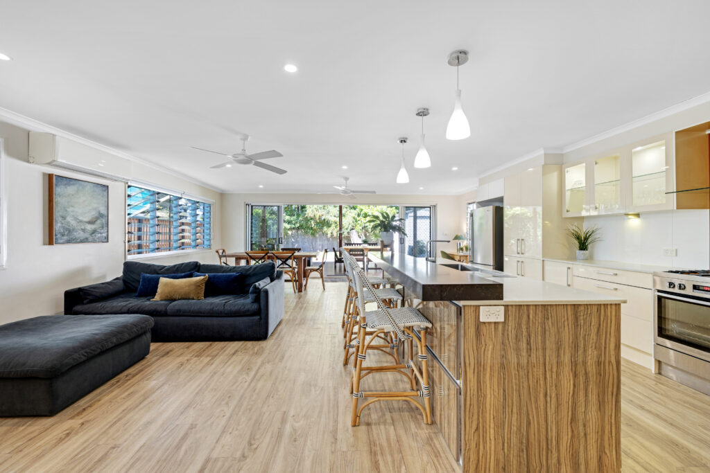 5 EDNA Street, Currimundi, QLD 4551 AUS