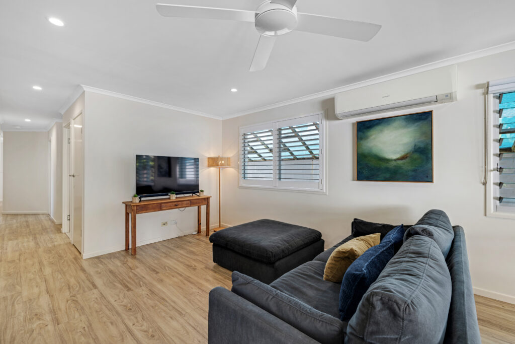 5 EDNA Street, Currimundi, QLD 4551 AUS