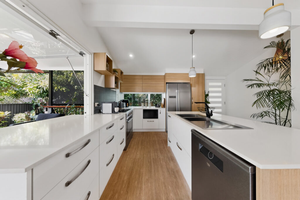 55 RODERICK Street, Moffat Beach, QLD 4551 AUS