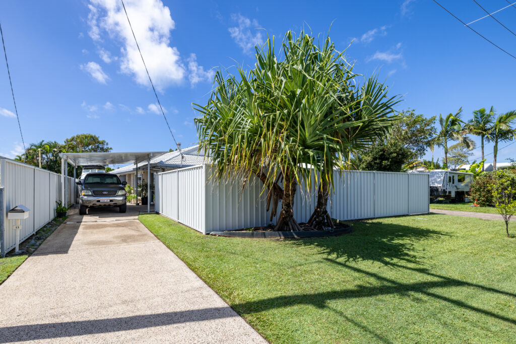 13 CROWN Street, Currimundi, QLD 4551 AUS