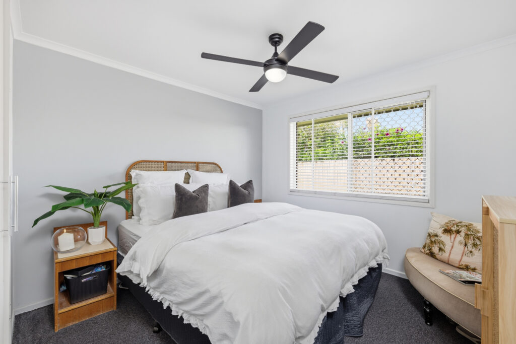 13 CROWN Street, Currimundi, QLD 4551 AUS