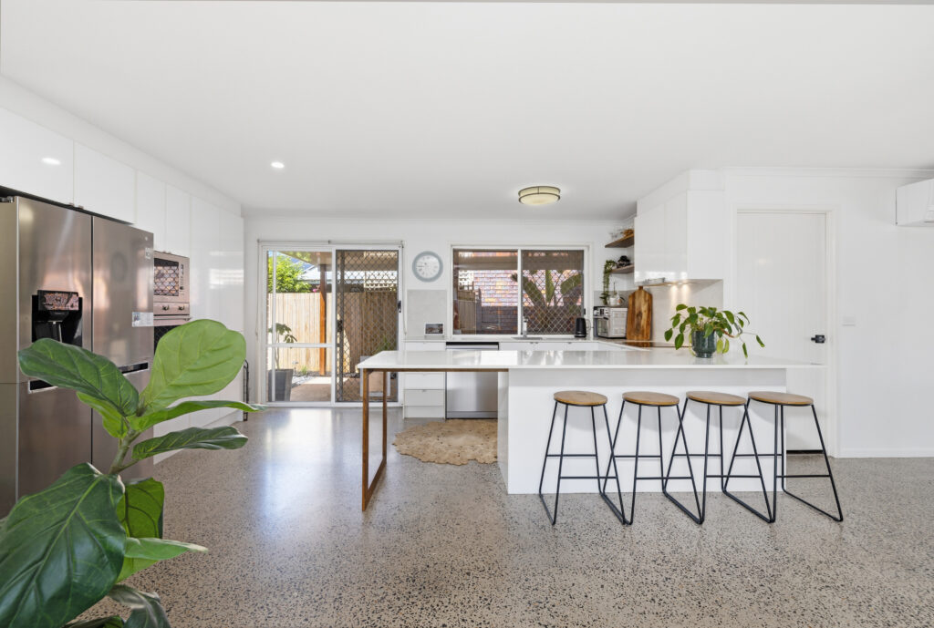 13 CROWN Street, Currimundi, QLD 4551 AUS