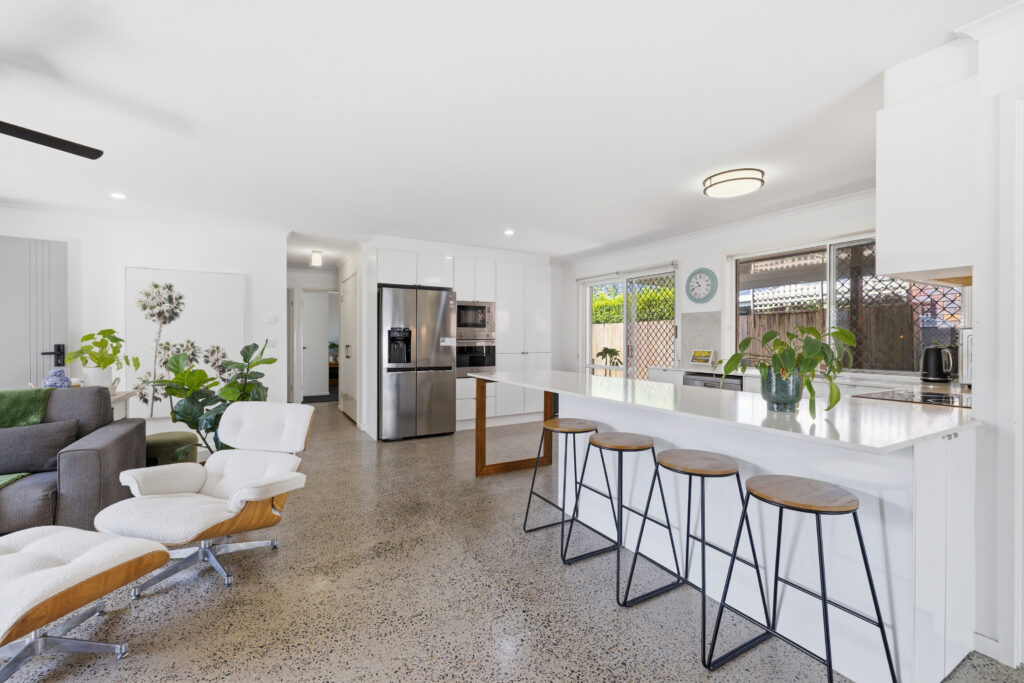 13 CROWN Street, Currimundi, QLD 4551 AUS