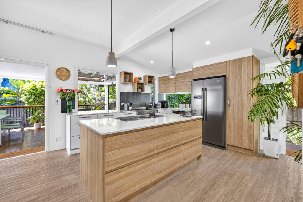 55 RODERICK Street, Moffat Beach, QLD 4551 AUS