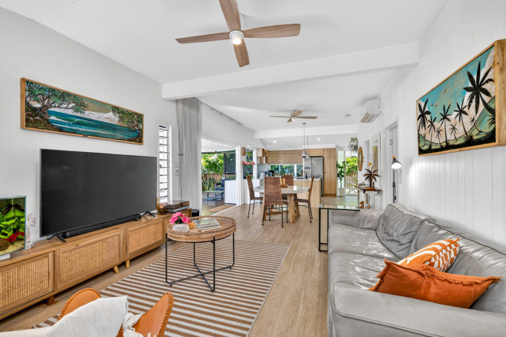 55 RODERICK Street, Moffat Beach, QLD 4551 AUS