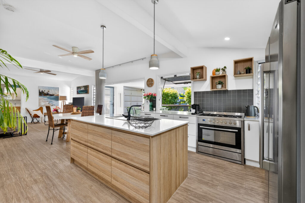 55 RODERICK Street, Moffat Beach, QLD 4551 AUS