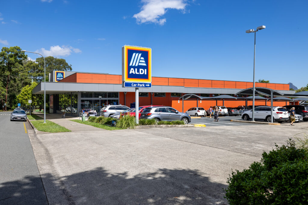 2/17 PINE CAMP Road, Beerwah, QLD 4519 AUS