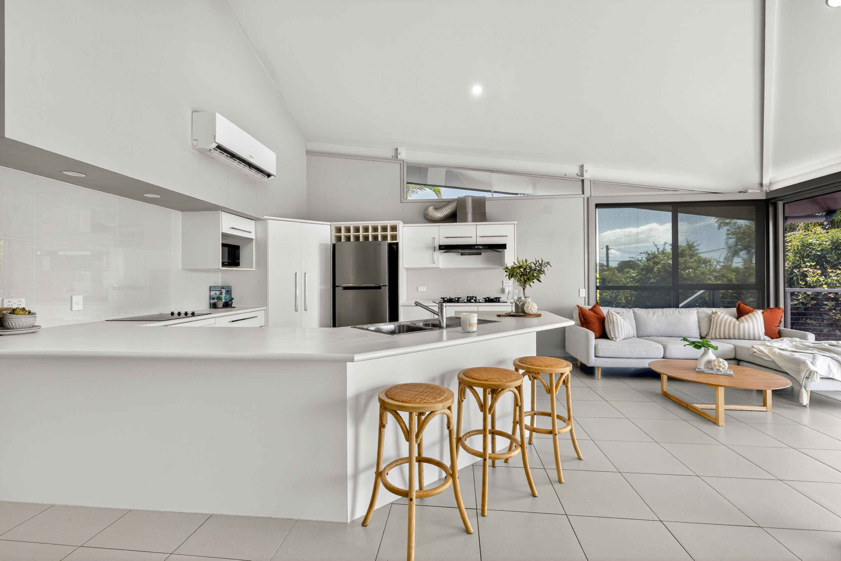 11 PANORAMA Crescent 11 PANORAMA Crescent, Buderim, QLD 4556 AUS