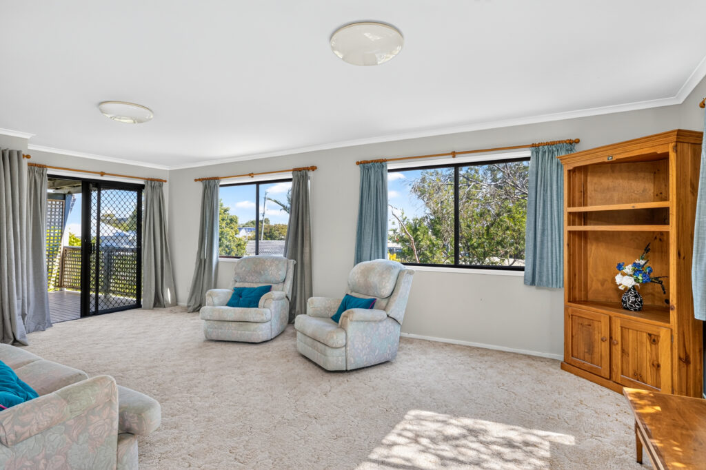 12 HILL Street, Currimundi, QLD 4551 AUS