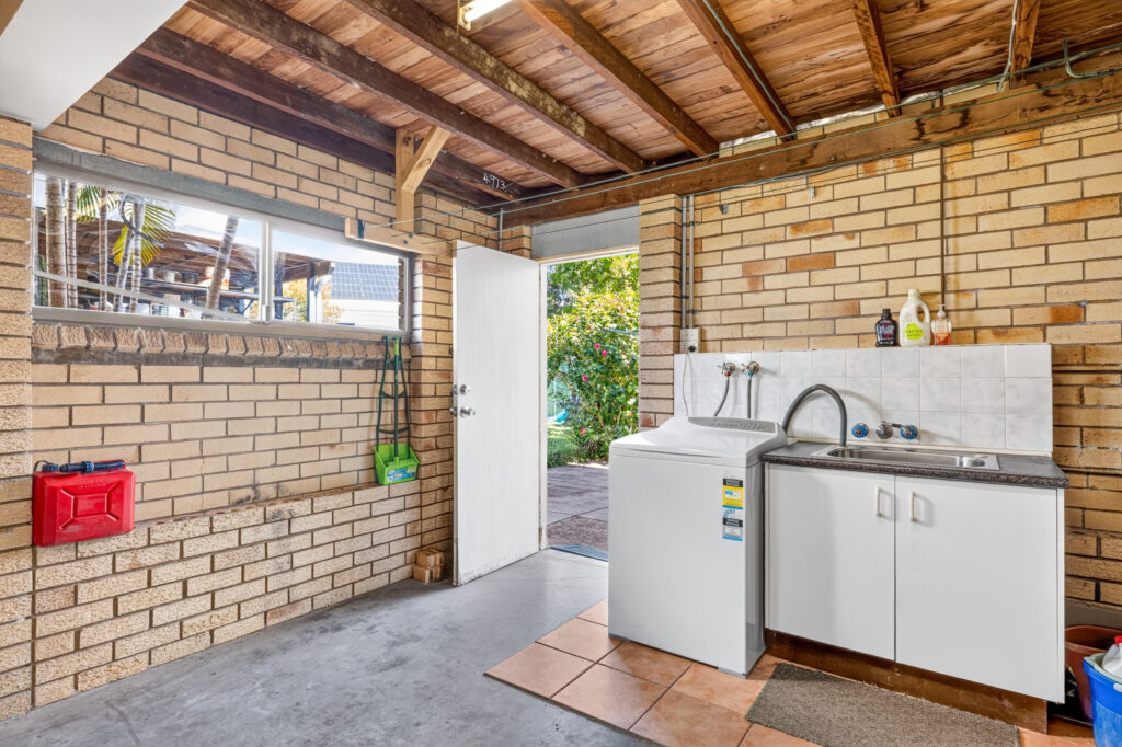 12 HILL Street, Currimundi, QLD 4551 AUS