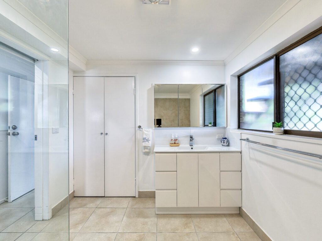 12 HILL Street, Currimundi, QLD 4551 AUS
