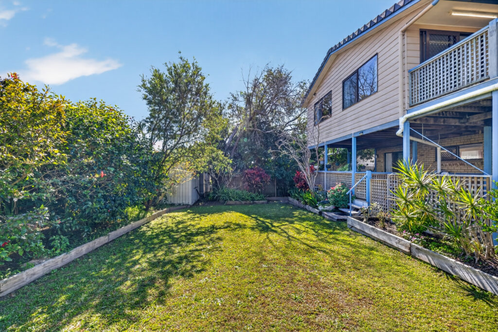 12 HILL Street, Currimundi, QLD 4551 AUS