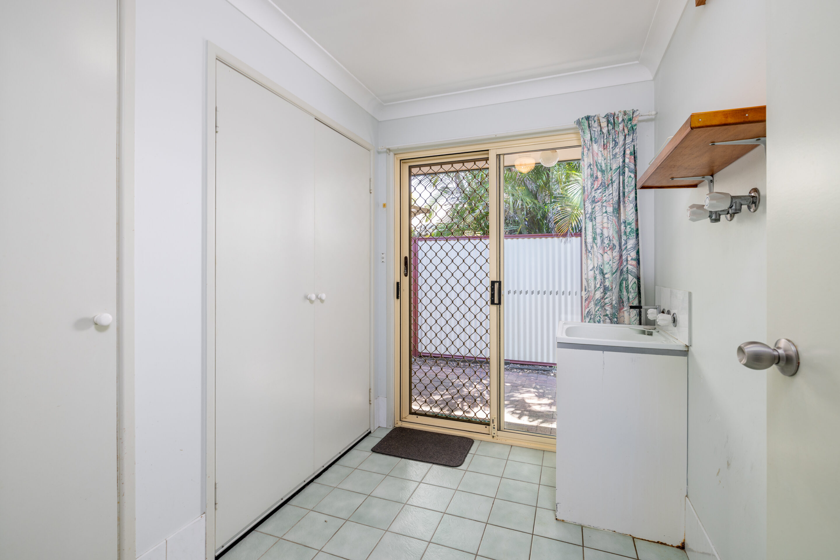 4 LENTARA Street 4 LENTARA Street, Currimundi, QLD 4551 AUS