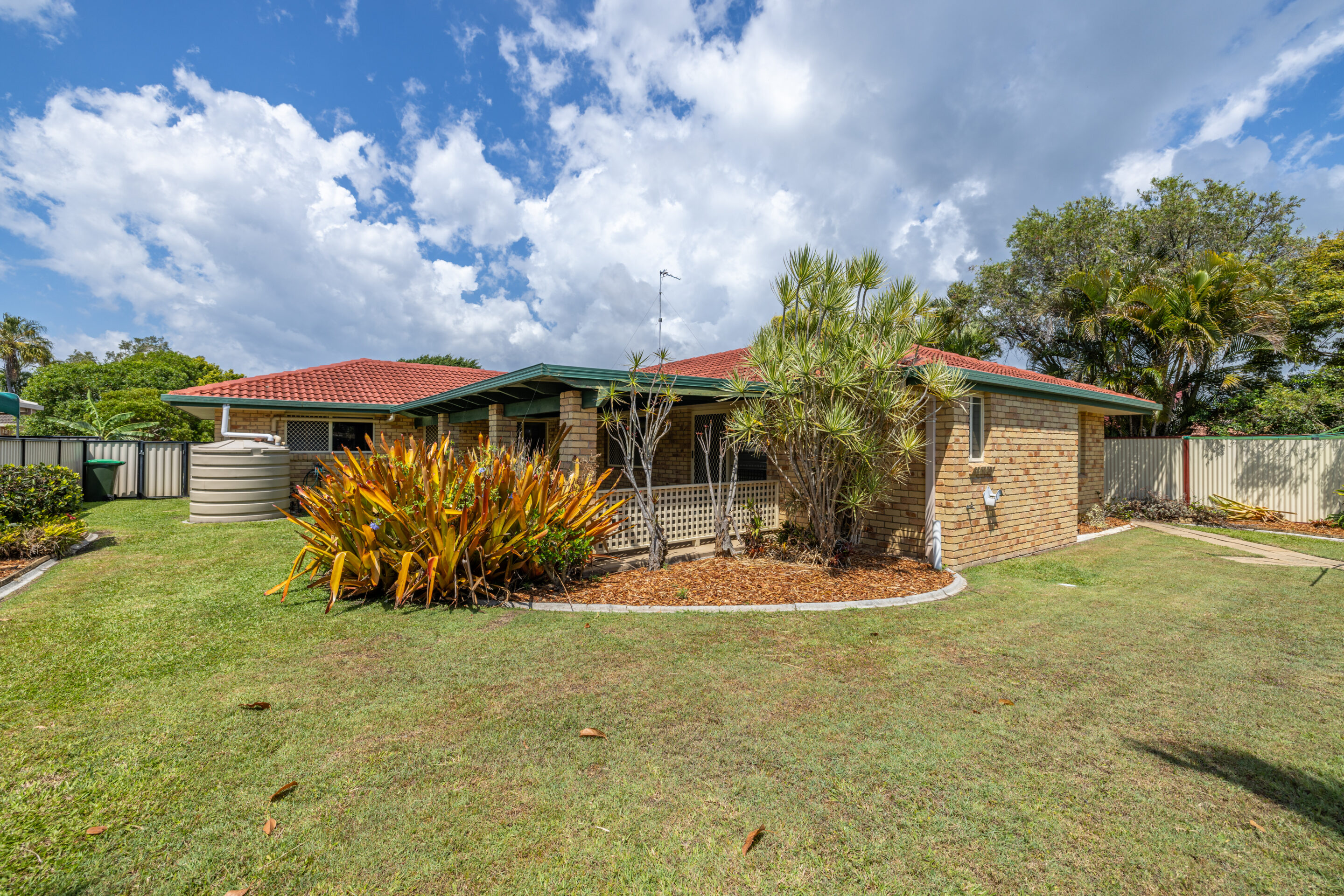 4 LENTARA Street 4 LENTARA Street, Currimundi, QLD 4551 AUS