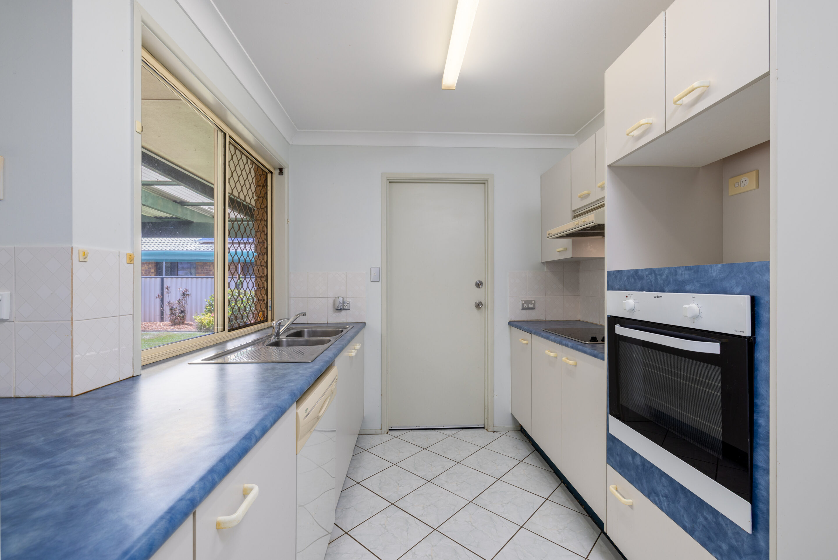4 LENTARA Street 4 LENTARA Street, Currimundi, QLD 4551 AUS