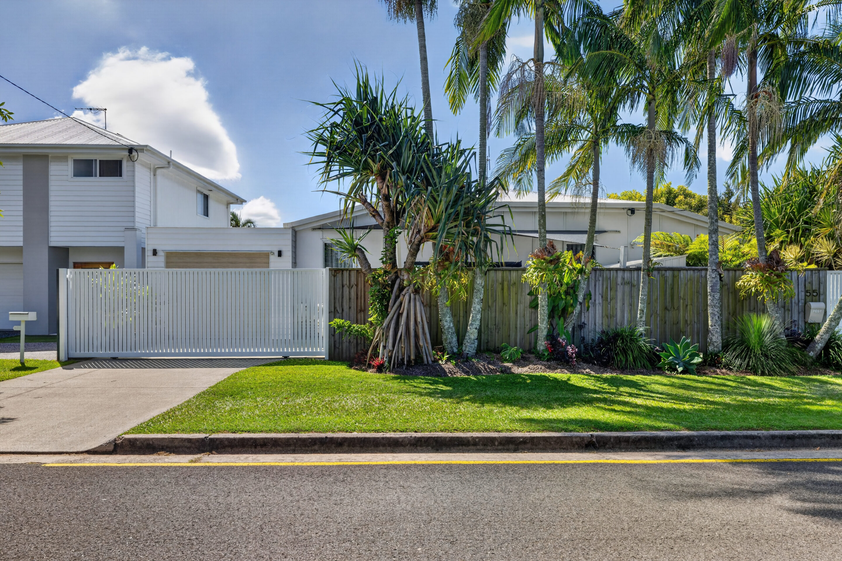 55 RODERICK Street 55 RODERICK Street, Moffat Beach, QLD 4551 AUS