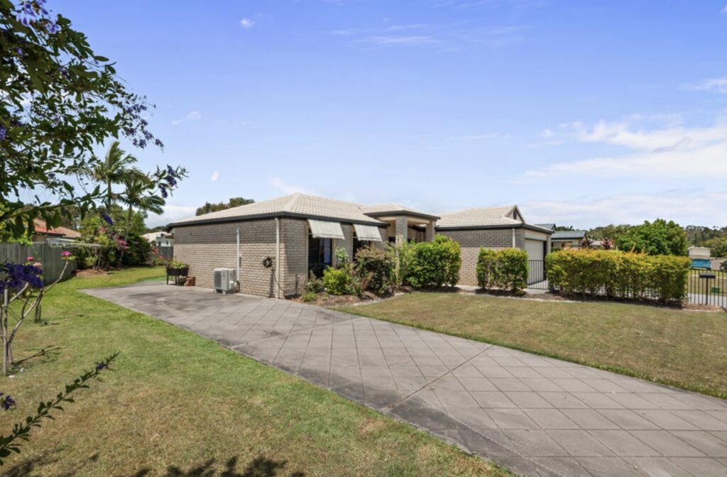 6 BORAM Street, Currimundi, QLD 4551 AUS