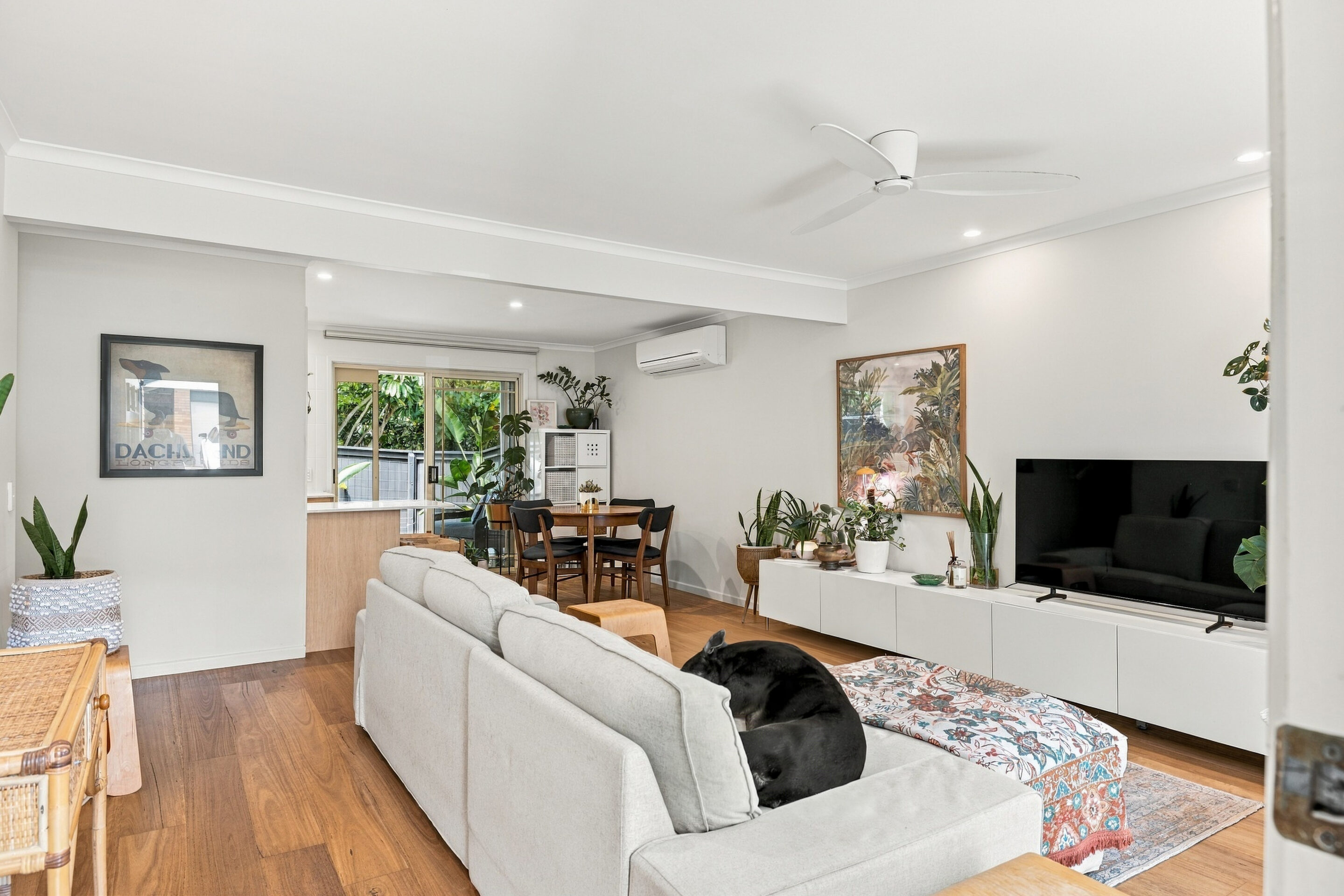10/8 LYON Street 10/8 LYON Street, Dicky Beach, QLD 4551 AUS