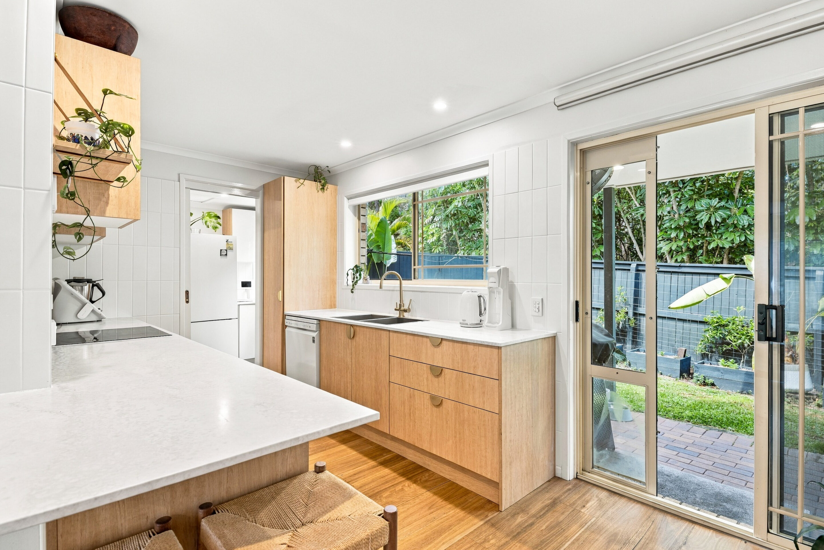 10/8 LYON Street 10/8 LYON Street, Dicky Beach, QLD 4551 AUS