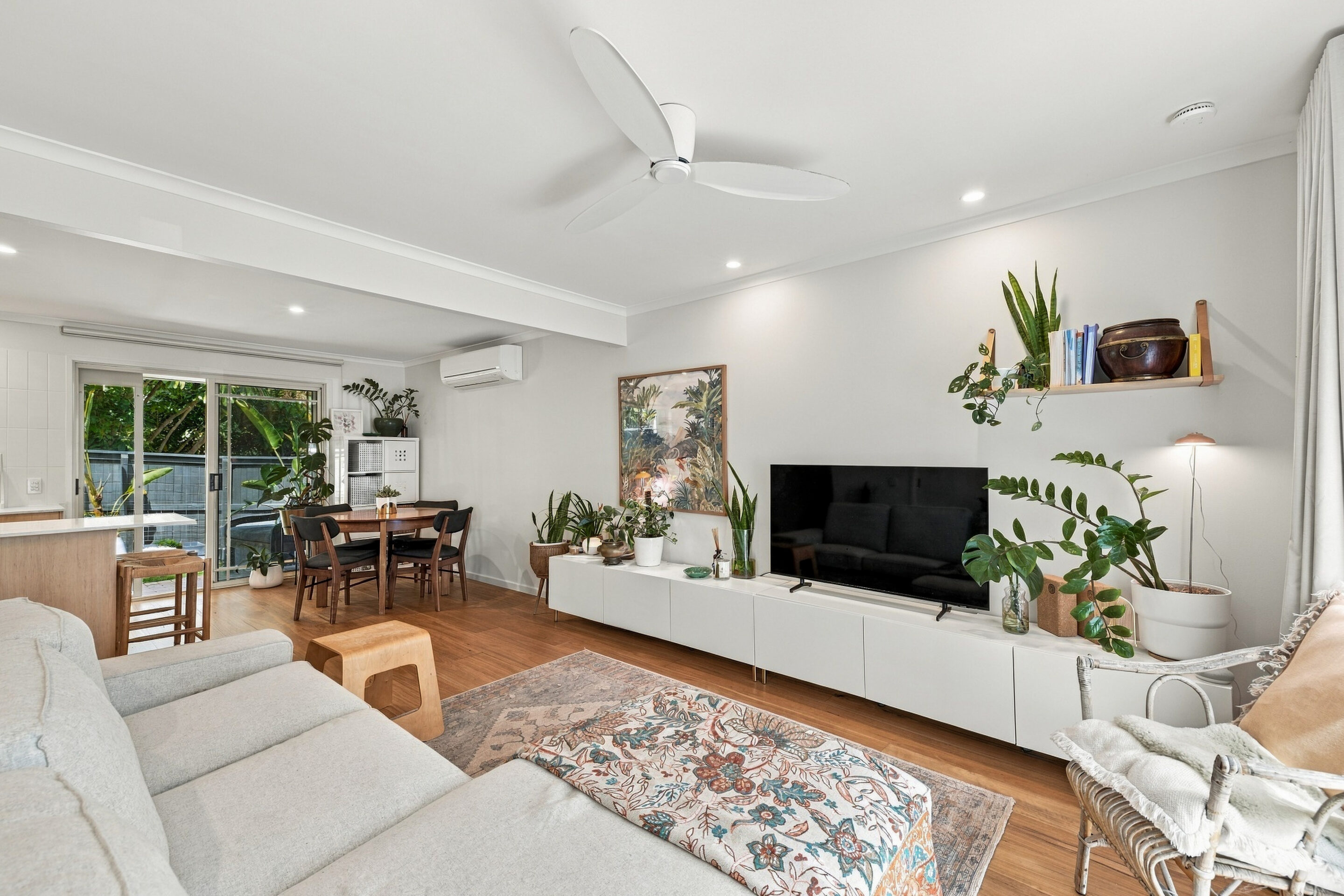 10/8 LYON Street 10/8 LYON Street, Dicky Beach, QLD 4551 AUS